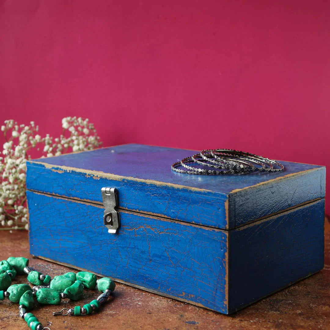 Wooden Distressed Keepsake Box