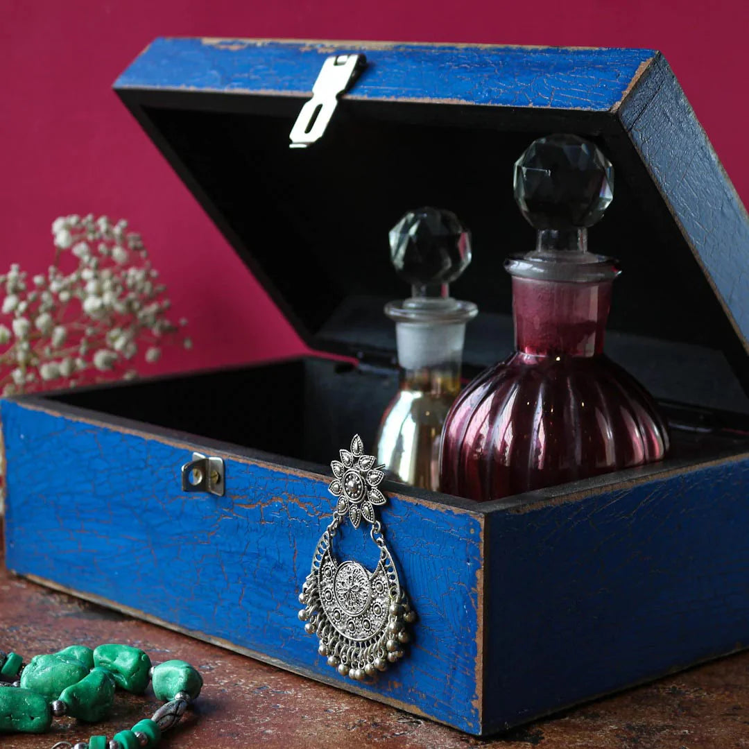 Wooden Distressed Keepsake Box