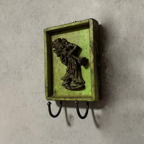 CARVED HOOKS