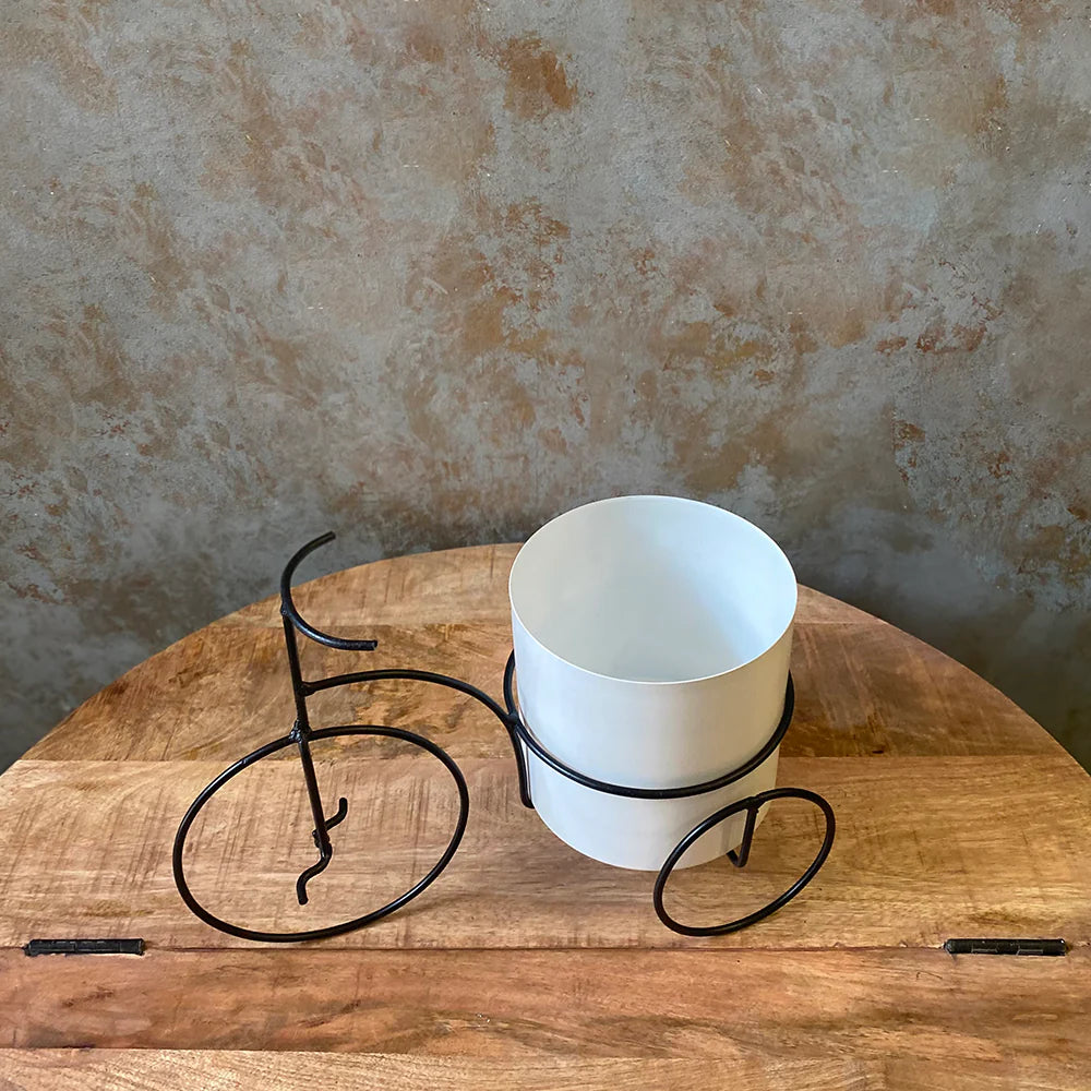 Cycle Metal planter