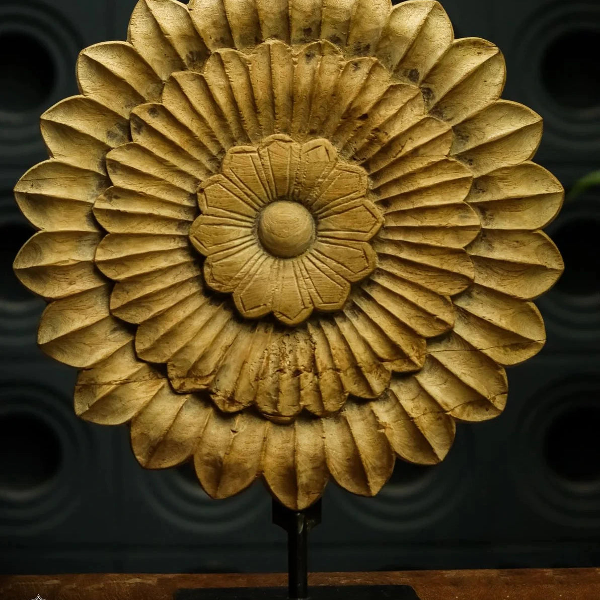 Drifted Wood Flower Decor - Dia 14"
