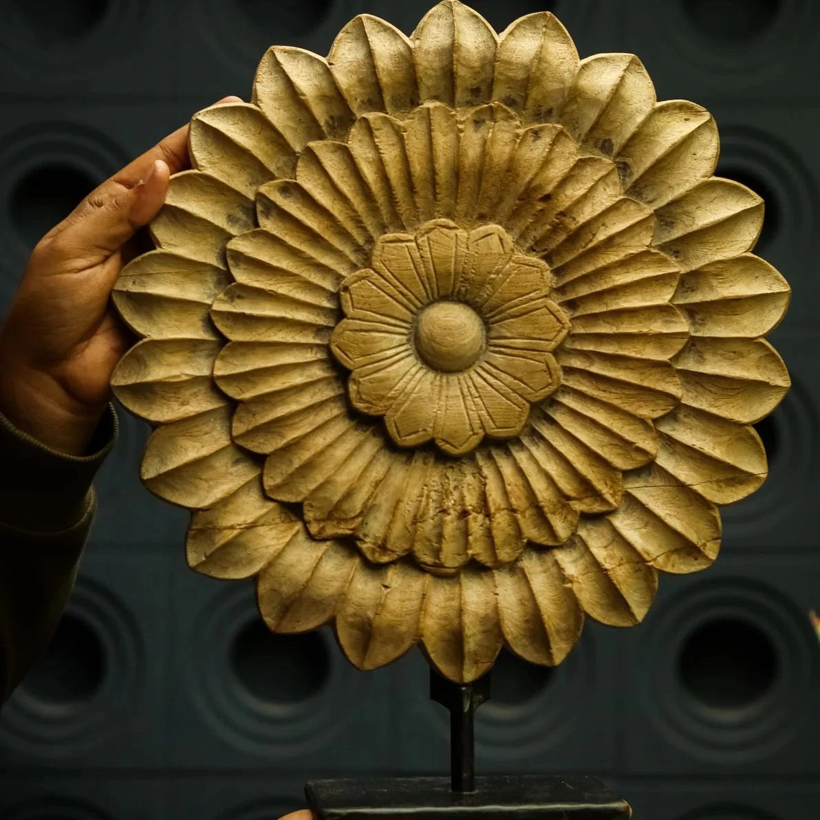 Drifted Wood Flower Decor - Dia 14"