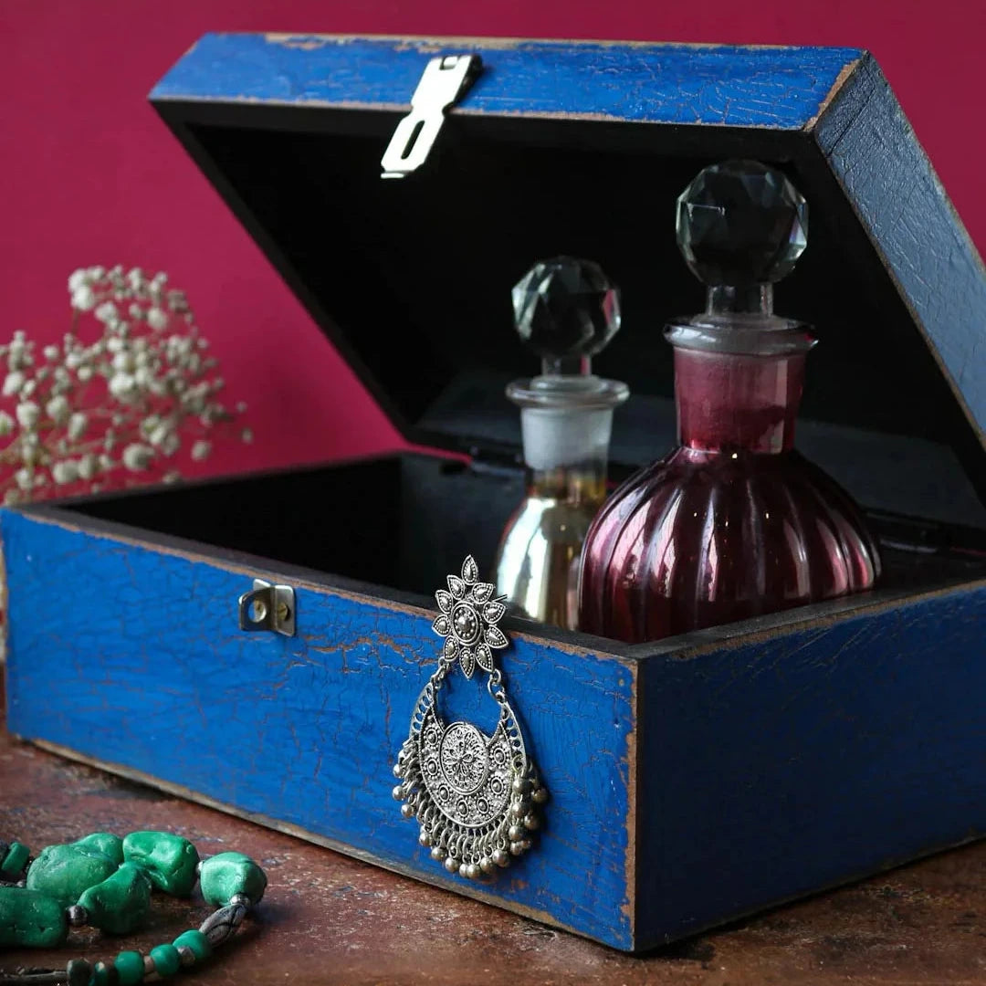 Wooden Distressed Keepsake Box