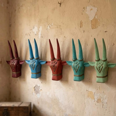 Handcrafted Wooden Cow Head Wall Decor (Set of 5)