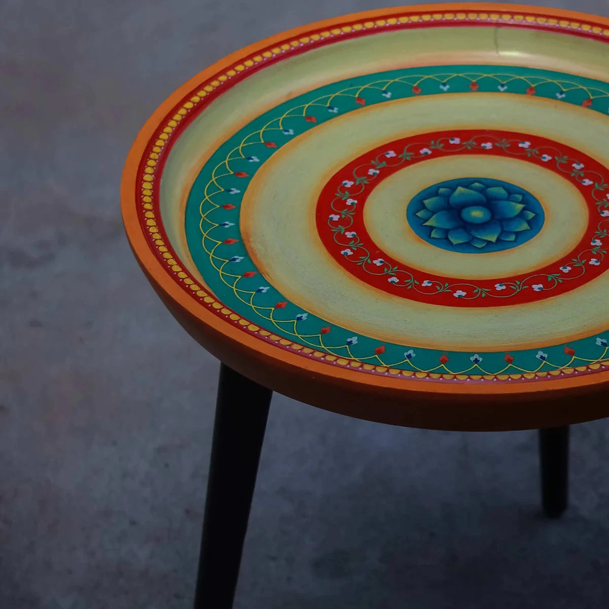 Wooden Round Table - Yellow